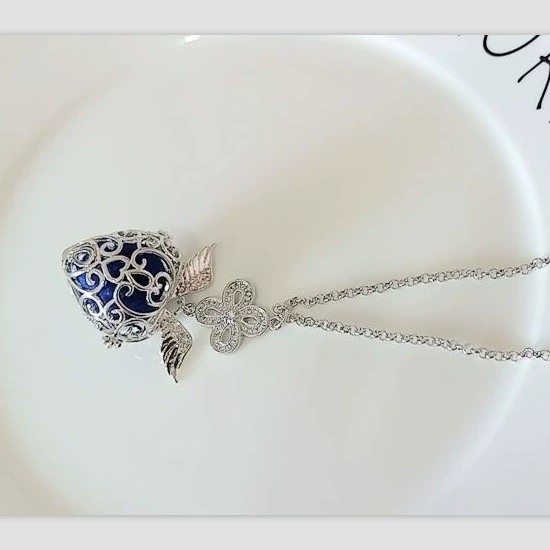 Серебряное украшение?