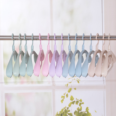 multi-function rotate Broad shoulders non-slip Plastic Clothing support household couture adult Clothes hanging thickening Clothes hanger factory