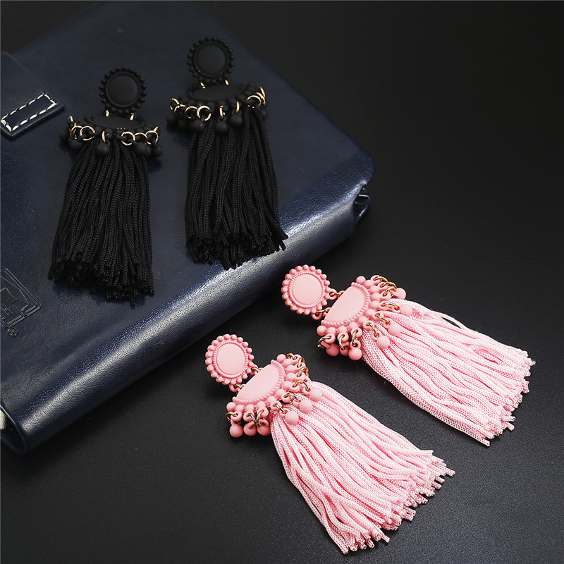 Hot Vente Chaude Coréenne Style Élégant Long Noir Glands Rose Boucles D'oreilles Boucles D'oreilles Ventes Directes D'usine En Gros display picture 7