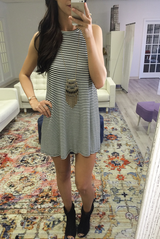 Womens Striped Sleeveless Dress Summer Fashion Round Neck Comfortable Fabric Casual Wear Wholesale Available
