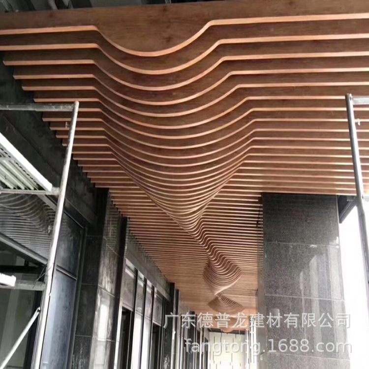 �y���T��q