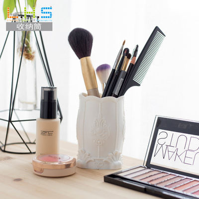 lovely desktop Cosmetic brush Beauty Storage bin Office Storage Containers Pencil case Debris box