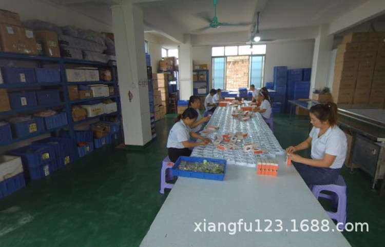 遮阳板车载香水