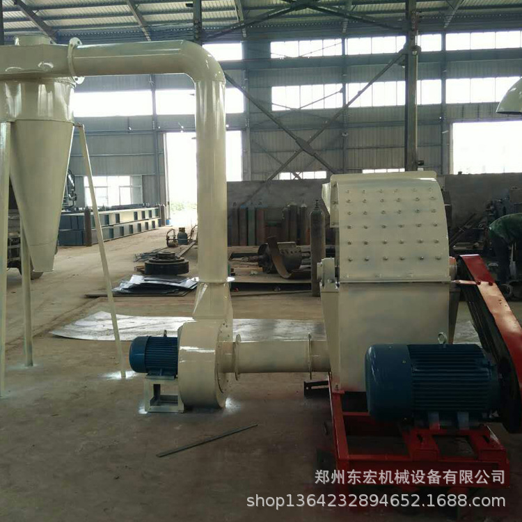 Type 1000 Wood Crusher, Time-Produced 3-Ton Wood Branch Crusher, Golf Course Branch Crusher