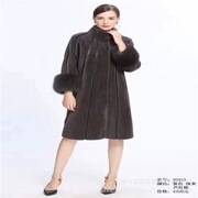 银钻世家18冬新款羊剪绒大衣女装工厂尾单走份批发折扣精品折扣店