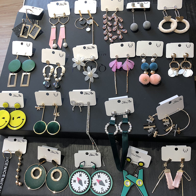 秋冬时尚新款耳环飘带流苏长款耳坠品牌货源混批义乌饰品库存处理|ru