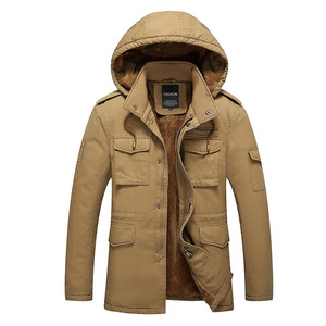 Men’s hooded and plush coat in autumn and winter