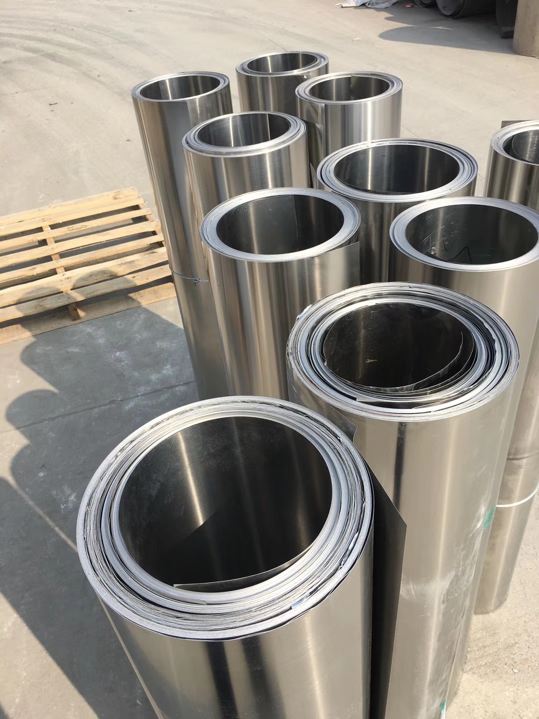 不锈钢箔带材卷板钢带,钢板0.01/0.02/0.3/0.4/0.5/0.6/0.8多规格