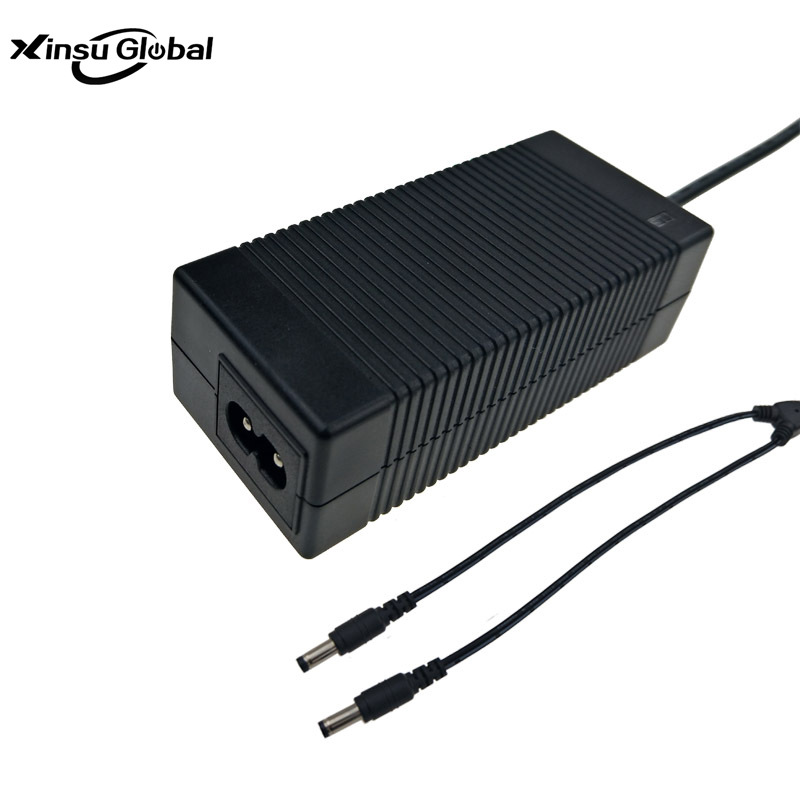 12.6V3A 锂离子电池组充电器 轨道检测设备 12.6V充电器