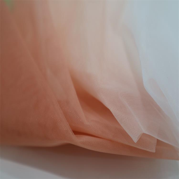 Fabricantes de suministro de malla de impresión de gradiente tela de malla de vestido de boda