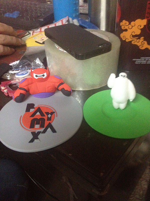 Pvc软胶 logo橡胶标 立体衣服商标 软胶钥匙扣 卡通贴 厂家订制