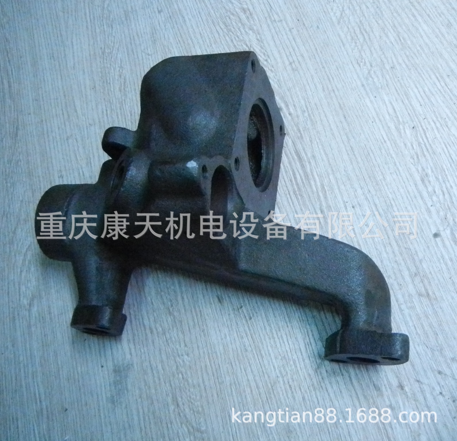 cummins/康明斯配件3015115前出水管