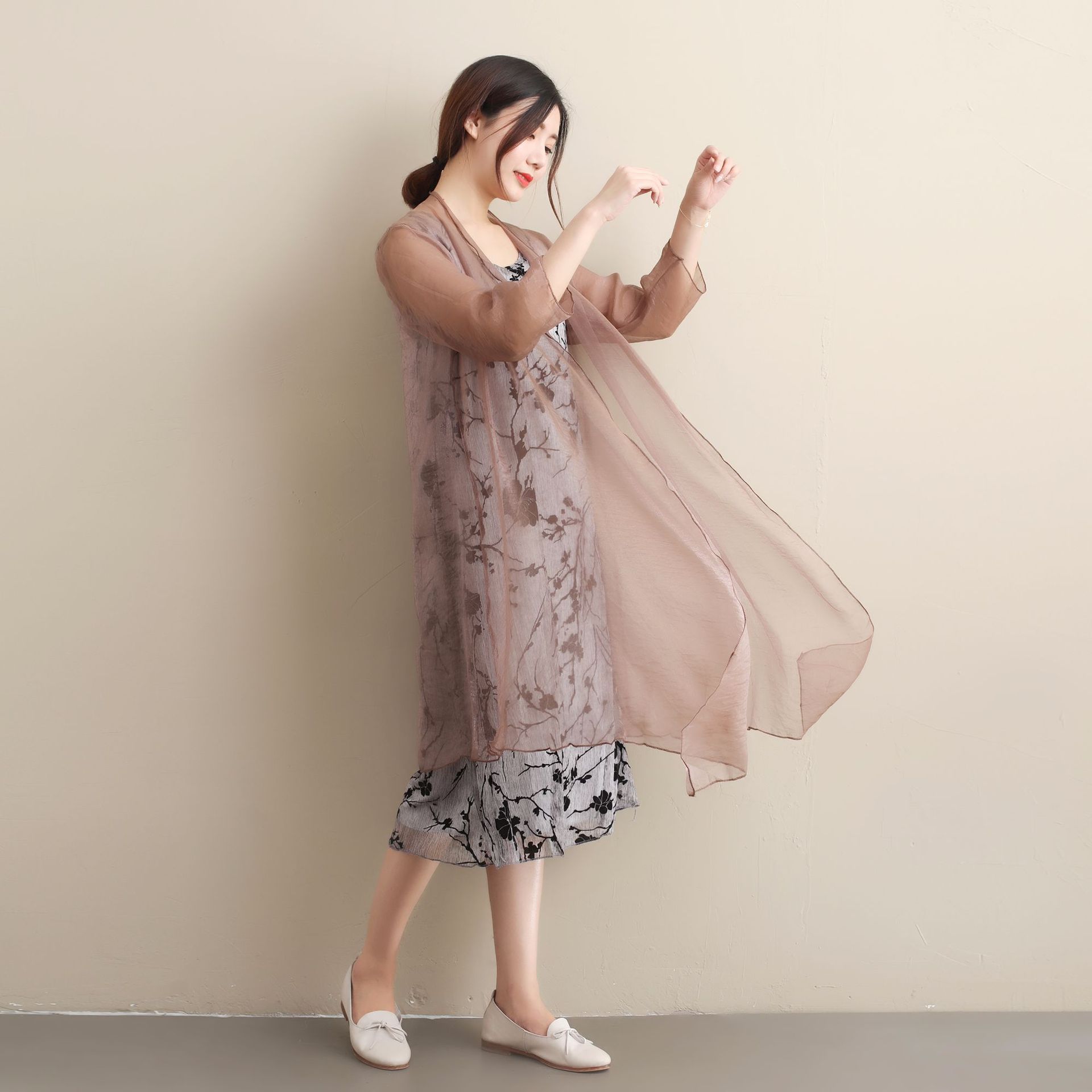 2021夏季新品 植绒两件套连衣裙 民族风刺绣丝纱长款外披连衣裙