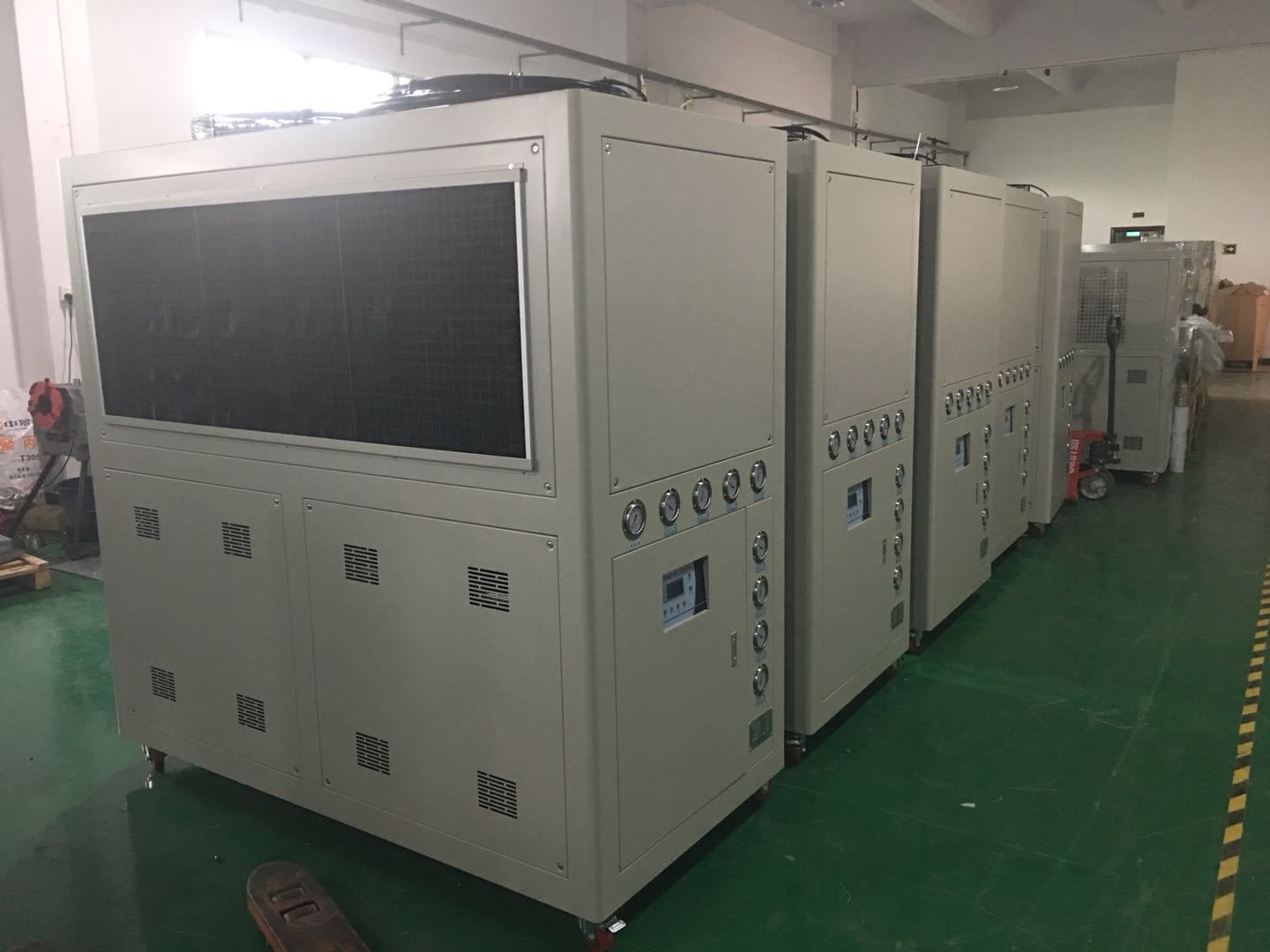 厂家供应 风冷式冷水机 水冷式冷水机10HP 15HP  20HP