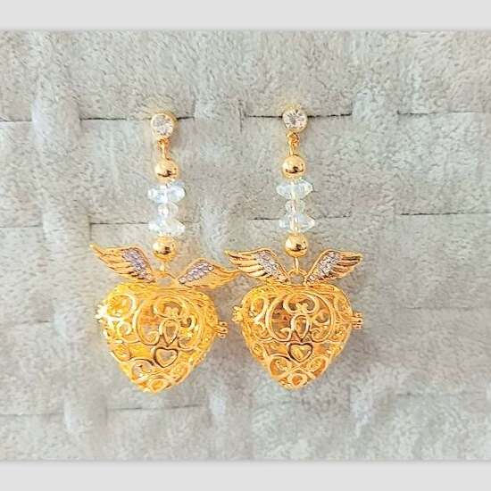 Серебряное украшение?