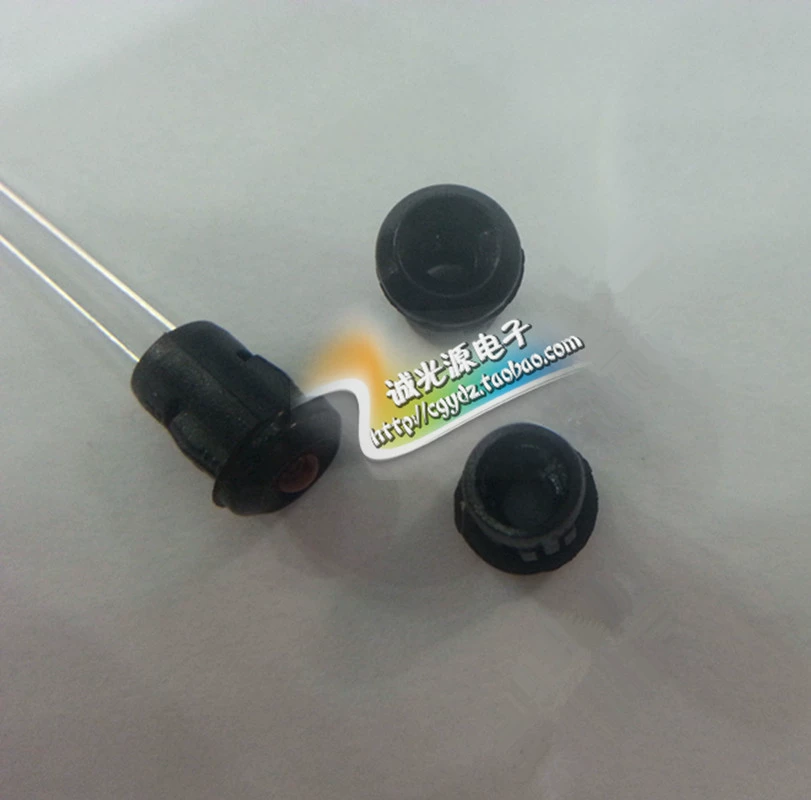 5 мм Одиночная длинная крышка патрона лампы крышка лампы F5 длинная Пряжка Черный абажур пластик без света большое количество и высокая цена с маленьким патроном