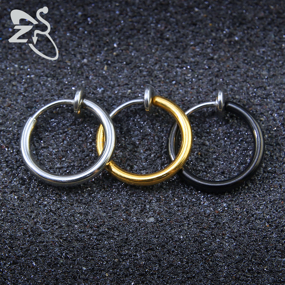 Silver pointed spike labret stud material detail