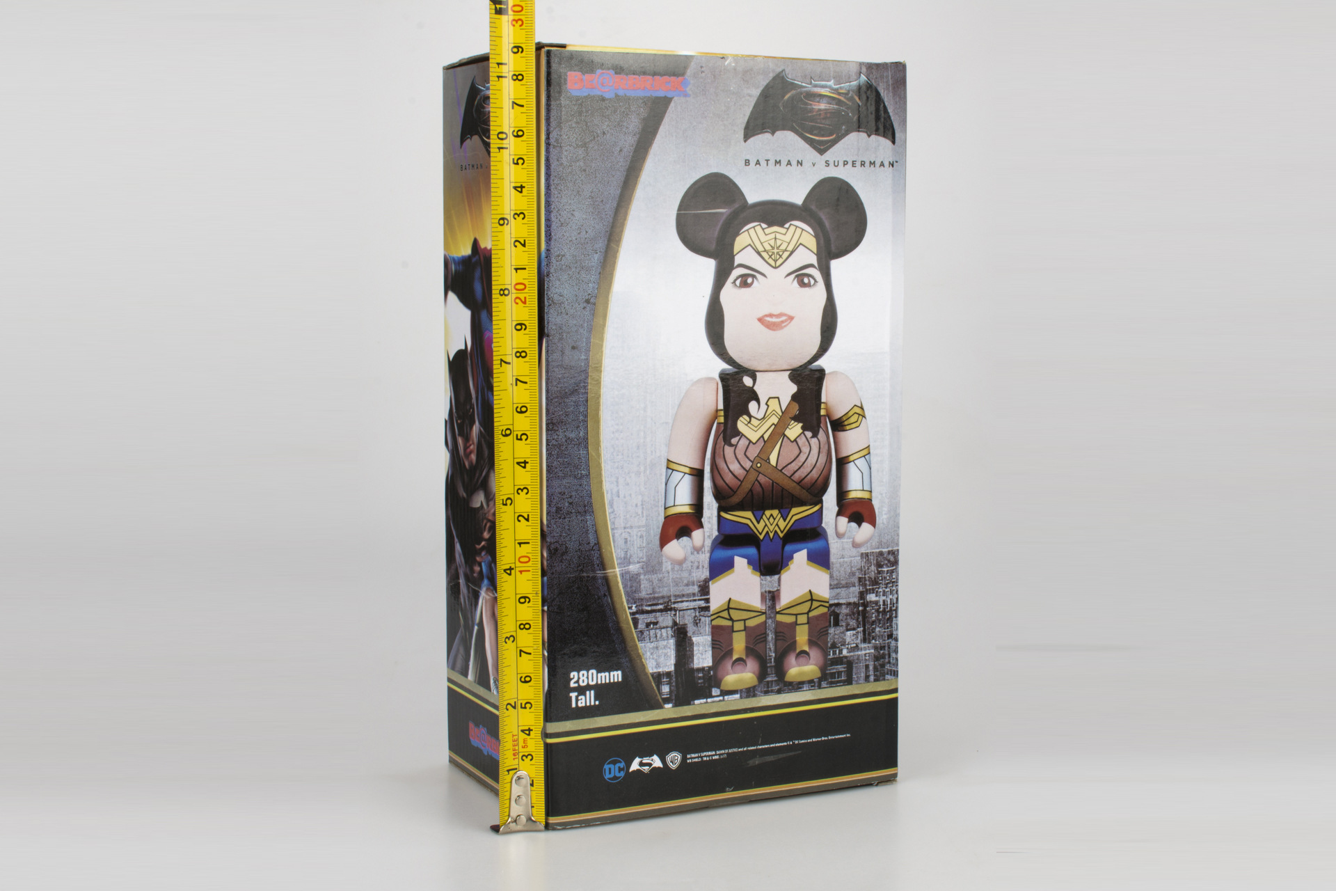 Wonder Woman Figurine