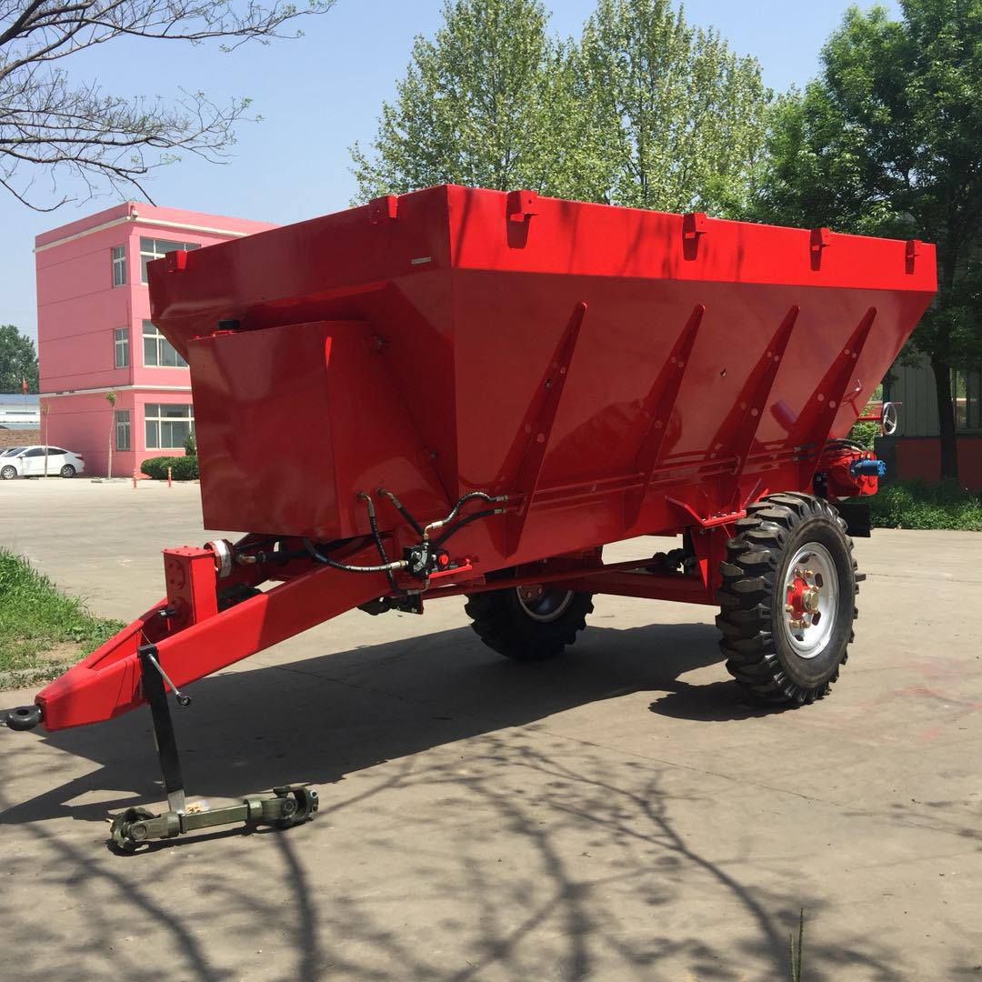 供应拖拉机牵引式施肥机 农用有机肥撒粪 果园撒肥农家粪抛粪机