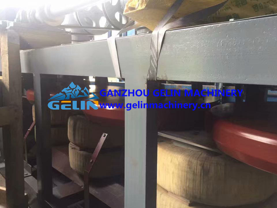 三盘带式磁选机钨锡矿分离机三盘带式电磁磁选机