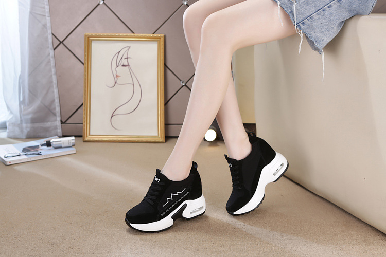 Baskets femme TENDANCE DIMANCHE en En cuir - Ref 3421008 Image 18