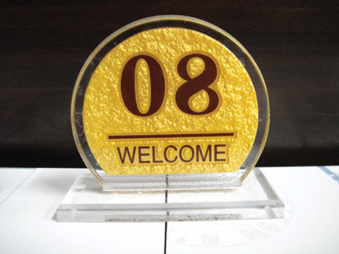 制作浮雕留座牌 桌牌 留位桌牌 号码台牌酒店留座桌牌