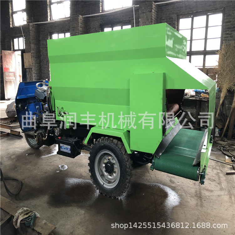青贮草料喂料机 襄阳第三代撒料车