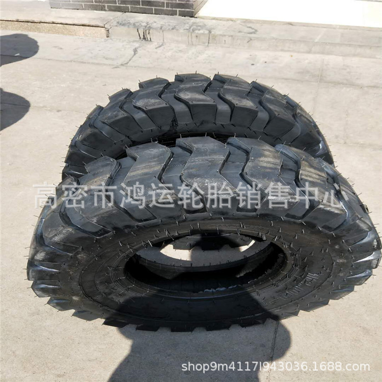 现货供应9.00/11.00/12.00-16小型装载机轮胎小铲车轮胎