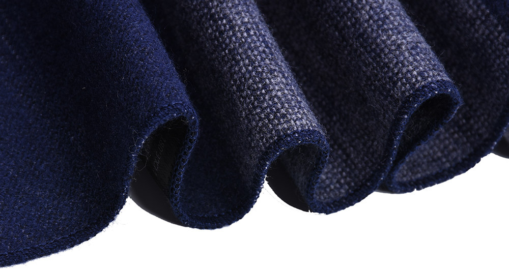 Rutig herrscarf i imitationskashmir med fransar för vintern_voghion.com