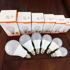 When purchasing LED bulb lamps, please note that this product is only sold with the lamp.