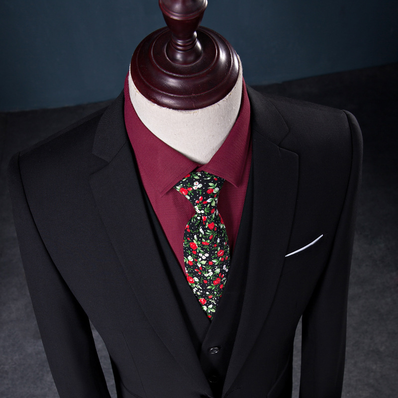 Traje traje de los hombres 2018 nuevo traje de tres piezas vestido de boda de los hombres boda dama de honor traje pequeño ajuste Delgado de los hombres