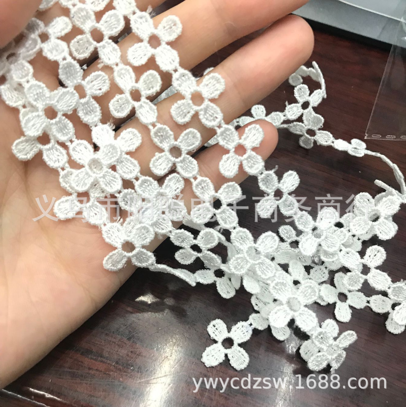 四叶草白色_副本