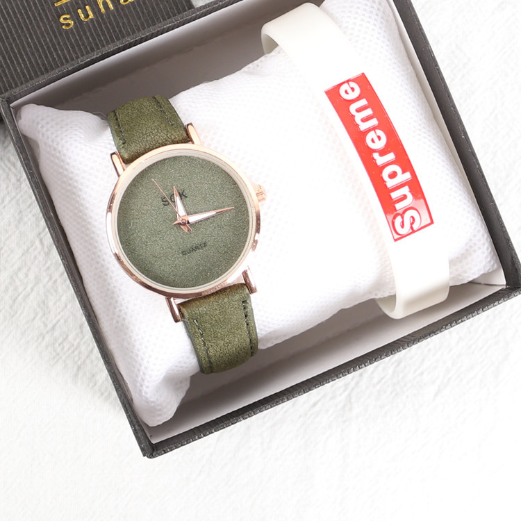 Korean style simple artistic retro all-match fresh couple college style Mori girl student watch female girlfriends pair