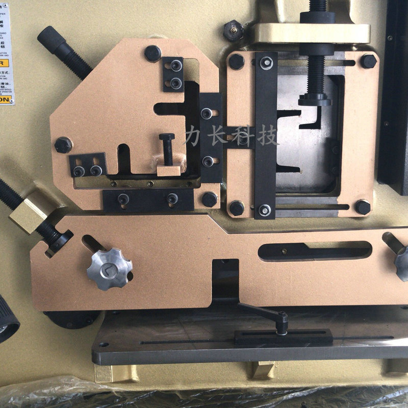 热销型材加工Q35Y-20 冲剪切 冲孔 多功能操作液压联合冲剪机