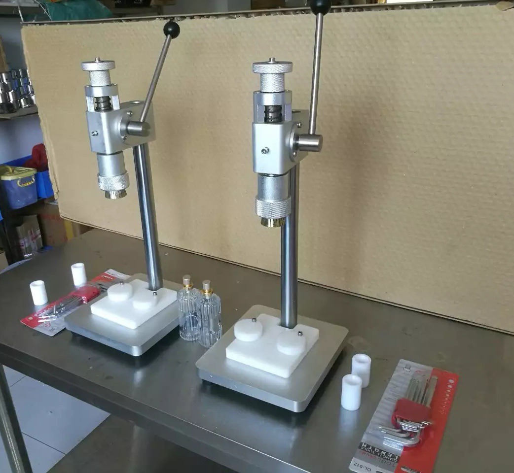 香水瓶封口机锁口卡口压中套机