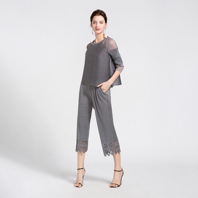 New Suit Street Leisure Nail Pearl T-shirt Seven-Sleeve Trousers 