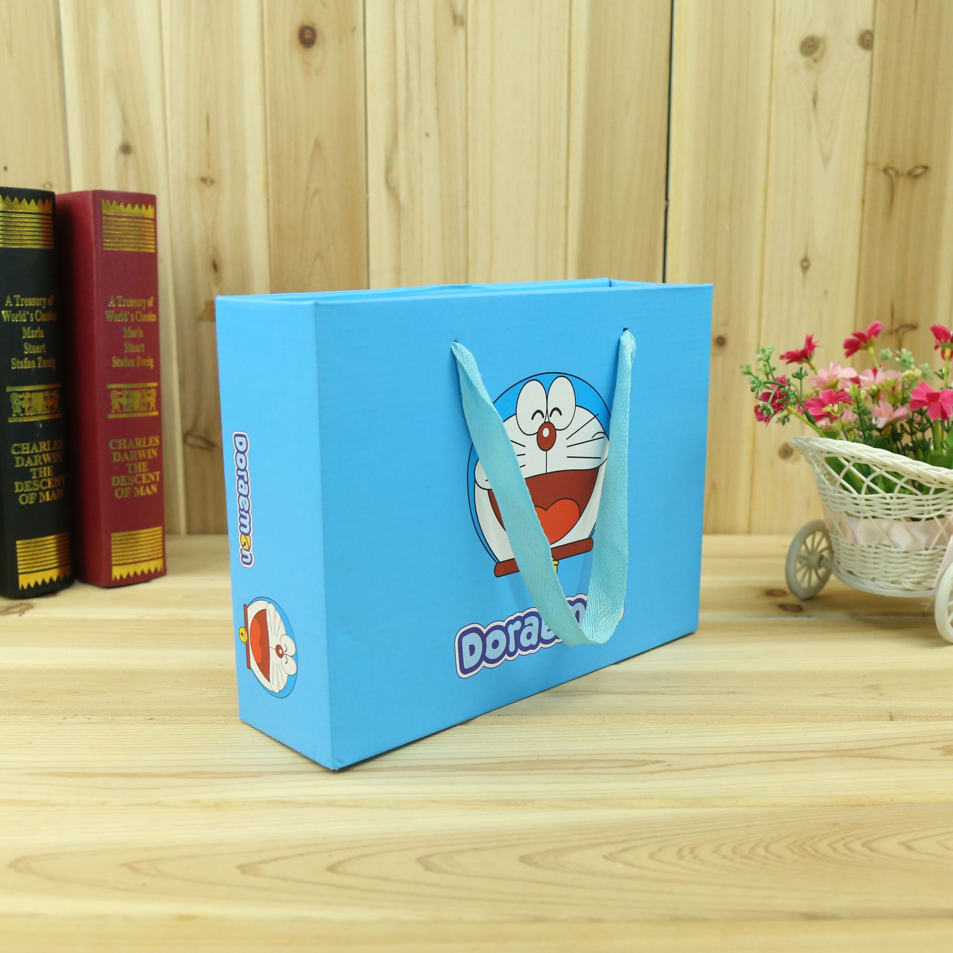 厂家制作白卡纸袋烘焙食品盒抽屉开窗盒可印logo