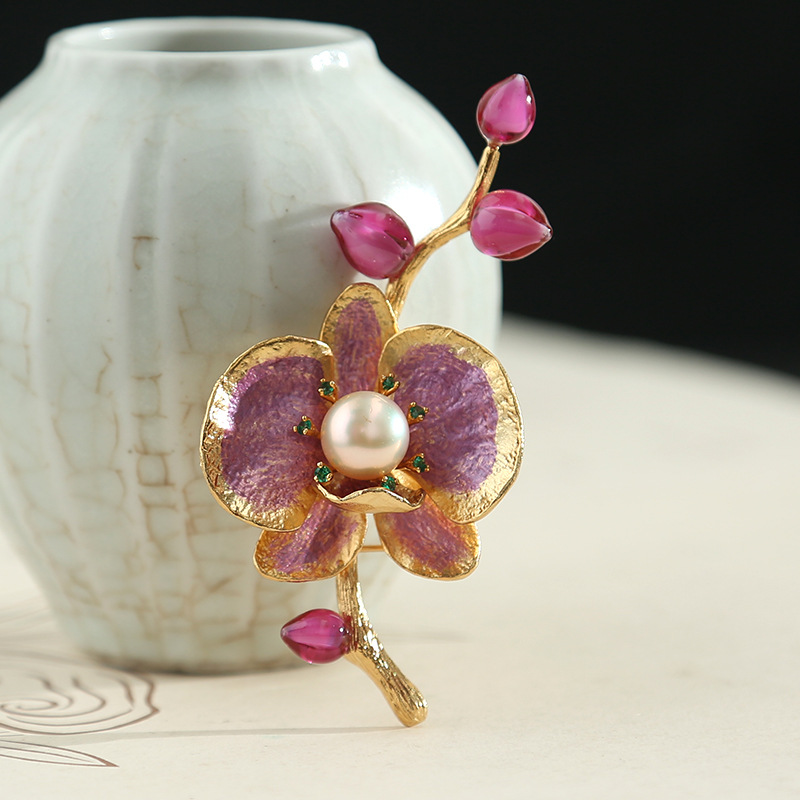 enamel pearl with butterfly