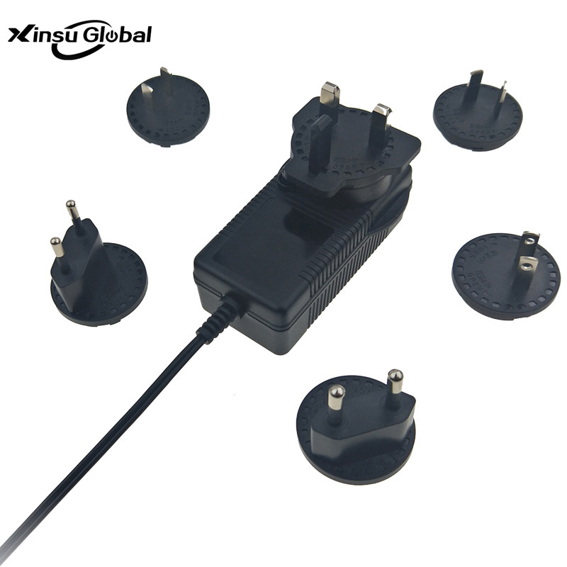 12.6V3A 锂电池充电器 转换头充电器 可换插脚充电器