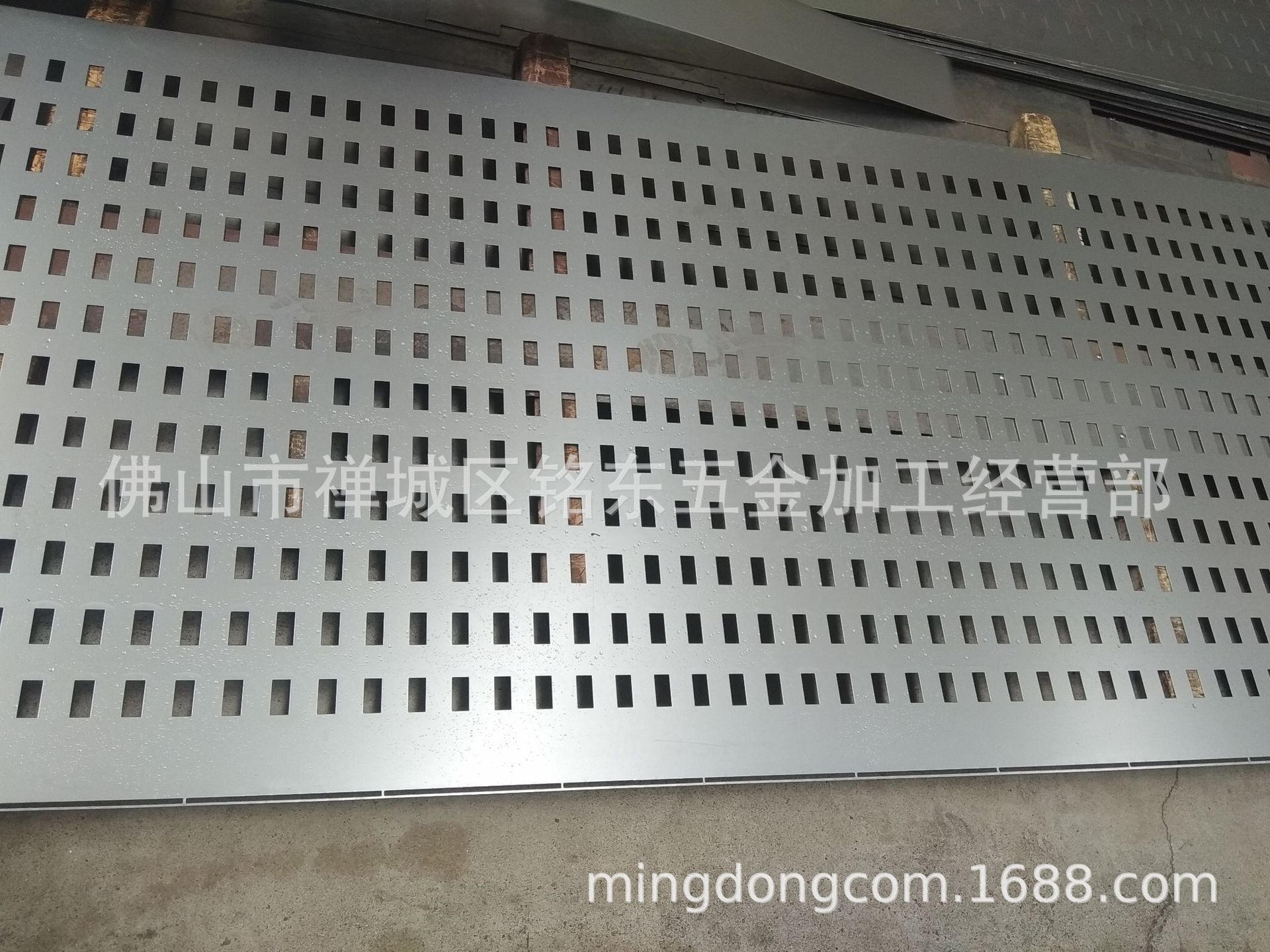 数控冲网孔 冲 防盗网孔 冲旦型孔 异型孔加工定做 通风孔加工