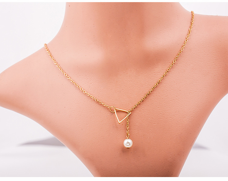 Necklace Geometric Triangle Pendant Necklace Environmental Protection Gold Plated Silver Necklace Wholesale display picture 9