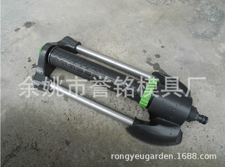 园艺摇摆式自动旋转喷头灌溉降温洒水器浇花浇菜远程喷头桥梁养护