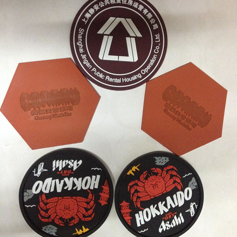 厂家订做橡胶商标 箱包橡胶标 服装吊牌滴塑标 软胶标PVC商标订做