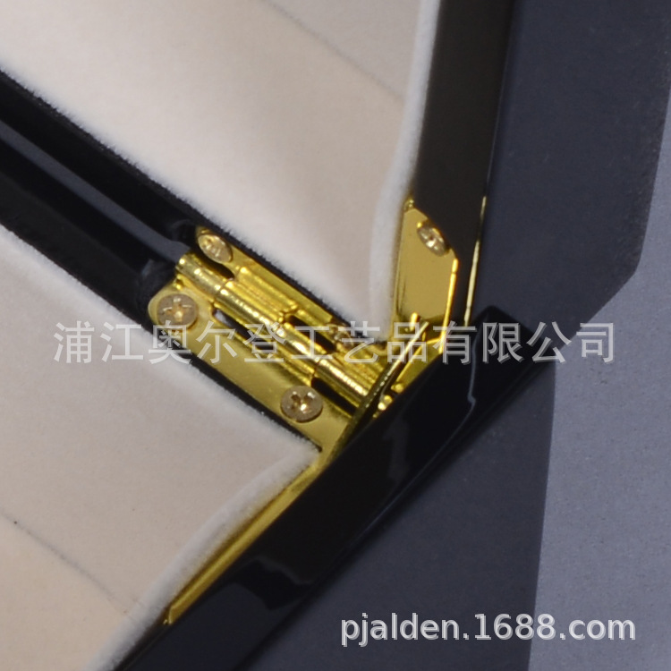 Customized jewelry packaging boxes, gift boxes wholesale, rectangular wooden box packaging, custom-made wooden gift boxes detail image 4