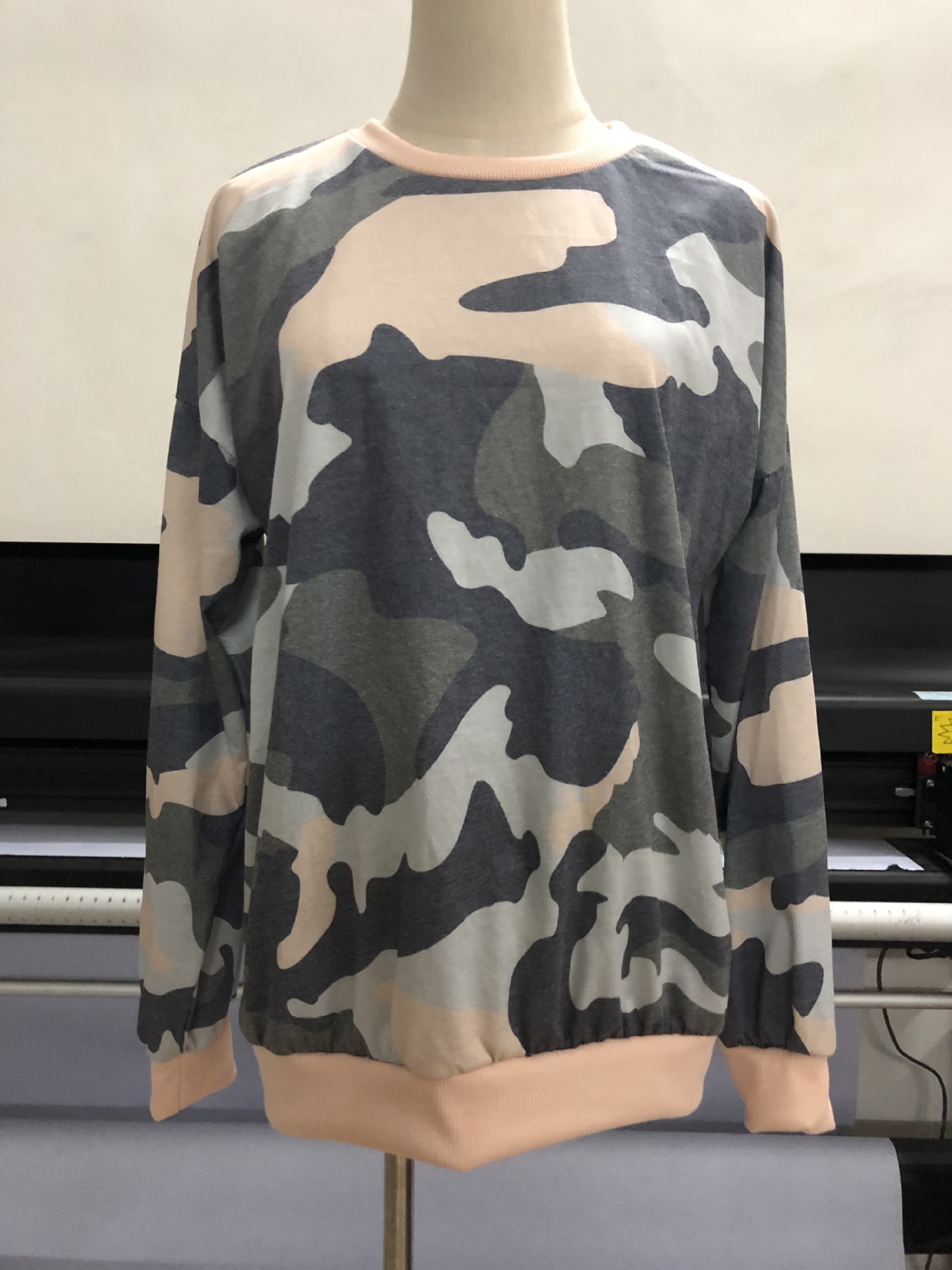 Title 13, Autumn And Winter Print Round Neck Long-sleeved...