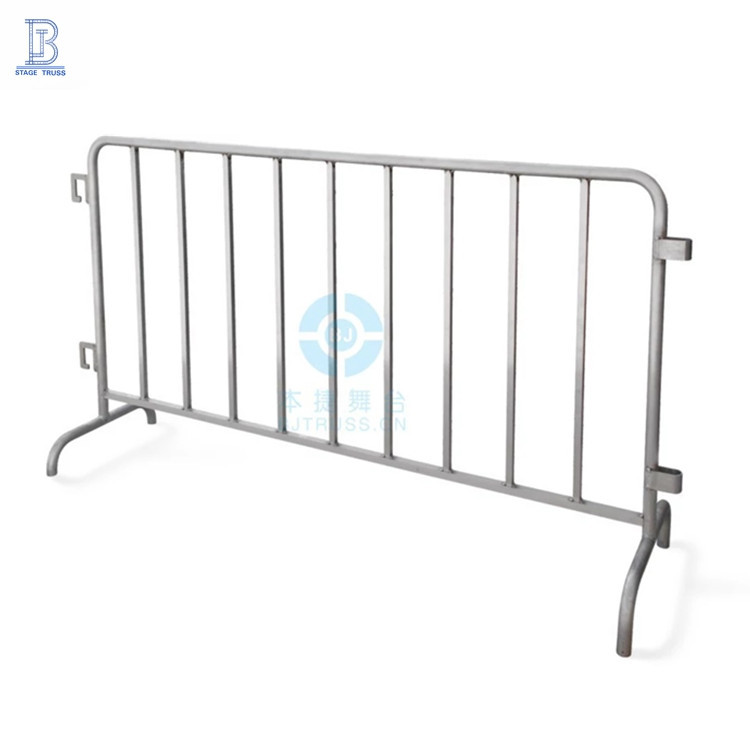 工厂共优质铝合金护栏 铁马防护栏  安全防护屏障 演出防爆栏批发