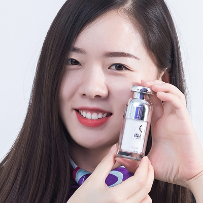 青妝秀泉潤裸妝妝底乳 妝前乳 輕透滑潤 裸妝好幫手