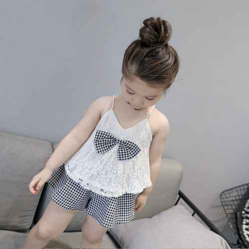 Ladies' Han Version Summer New Arrival Set: Lace Strap Top + Striped Cotton-Linen Shorts Fashion 2-Piece Set Trendy