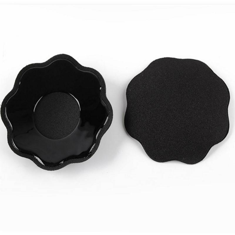 黑色梅花布面乳贴