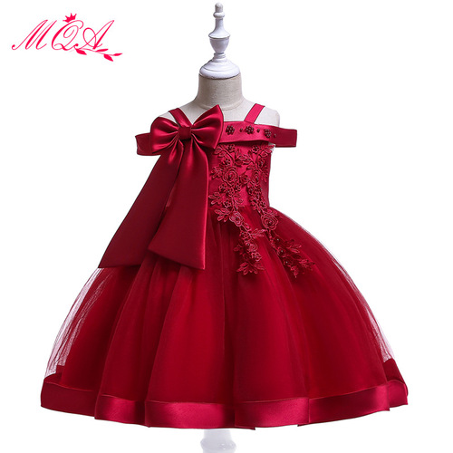 New European and American-style children's formal dresses: bow-knot girls' appliqué princess gown, mesh skirt, trendy design—perfect for piano performances or runway shows.